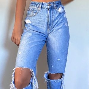 BLUE HIGH WAISTED MOM JEANS